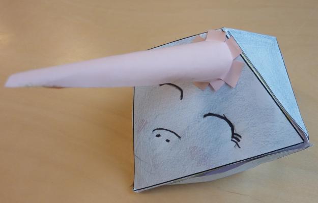 Ein Polyeder, das von einer/m Nutzer/in gebastelt wurde.