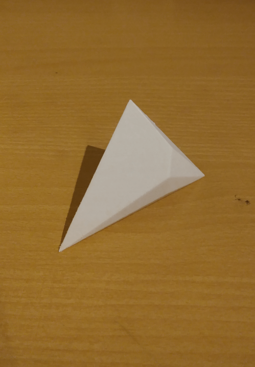 Ein Polyeder, das von einer/m Nutzer/in gebastelt wurde.