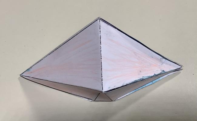 Ein Polyeder, das von einer/m Nutzer/in gebastelt wurde.