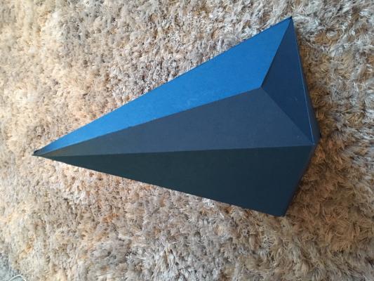 Ein Polyeder, das von einer/m Nutzer/in gebastelt wurde.