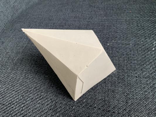 Ein Polyeder, das von einer/m Nutzer/in gebastelt wurde.